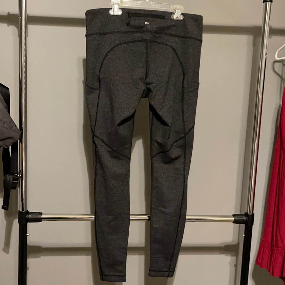 Size 10. Lululemon full length leggings.